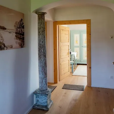 With 3 Bedrooms Jethausen