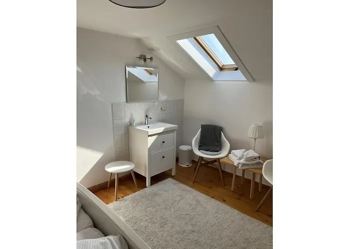 With 3 Bedrooms * Jethausen